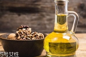 核桃油是生的還是熟的？?jī)煞N都有