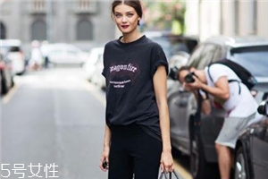 t恤怎么塞進褲子好看？時尚達人都這樣塞