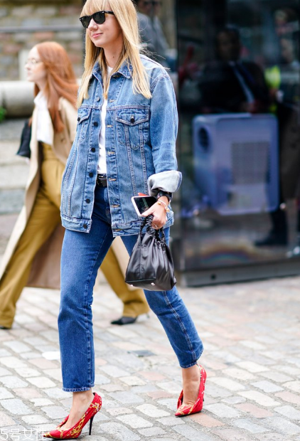 牛仔夾克怎么搭配？照著穿你就贏了