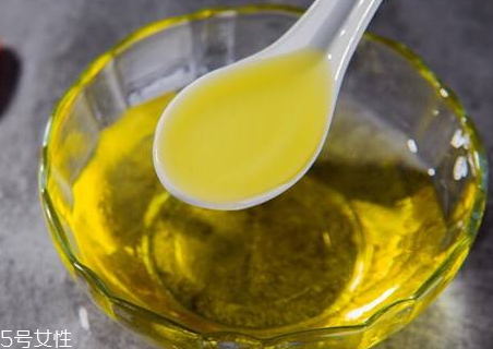 核桃油可以擦臉嗎 可以作為基礎護膚油