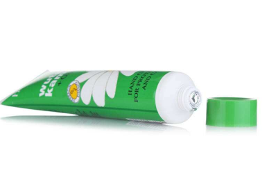 小甘菊護(hù)手霜有兩種嗎 德國小甘菊護(hù)手霜的價(jià)格 小甘菊護(hù)手霜有兩種嗎 德國小甘菊護(hù)手霜的價(jià)格