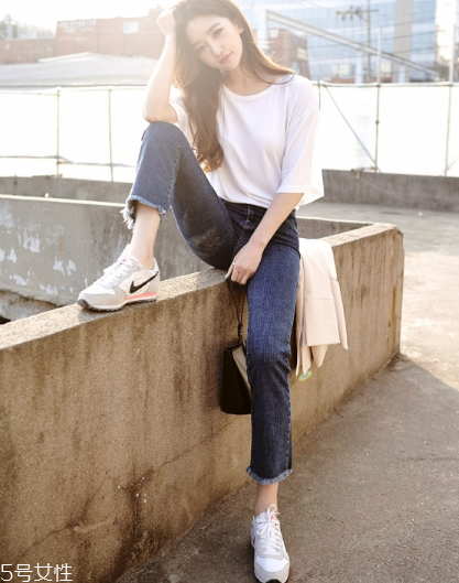 t恤粘毛怎么辦？t恤粘毛清理方法