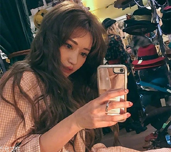 泡面頭適合什么臉型 2022泡面頭發(fā)型圖片 泡面頭適合什么臉型 2022泡面頭發(fā)型圖片