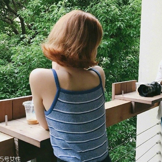 外翻短發(fā)適合什么臉型 2018外翻短發(fā)發(fā)型圖片 外翻短發(fā)適合什么臉型 2018外翻短發(fā)發(fā)型圖片