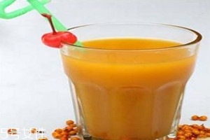 沙棘汁的功效與作用 沙棘汁的營養(yǎng)價值 沙棘汁的功效與作用 沙棘汁的營養(yǎng)價值