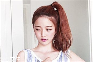 中長(zhǎng)發(fā)怎么扎好看 中長(zhǎng)發(fā)這樣扎可愛又減齡 中長(zhǎng)發(fā)怎么扎好看 中長(zhǎng)發(fā)這樣扎可愛又減齡