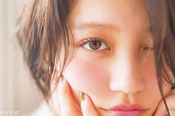 日韓妝容有什么區(qū)別 哪個才是女生的最愛 日韓妝容有什么區(qū)別 哪個才是女生的最愛