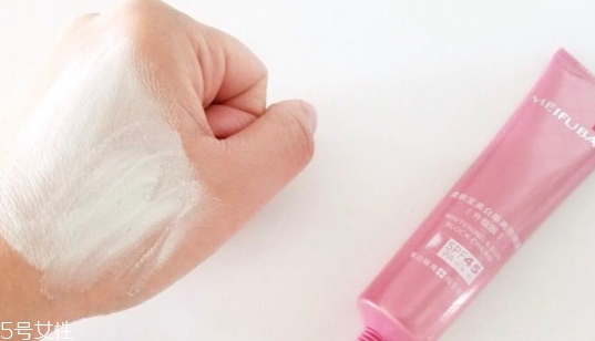 美膚寶和歐詩(shī)漫哪個(gè)好？