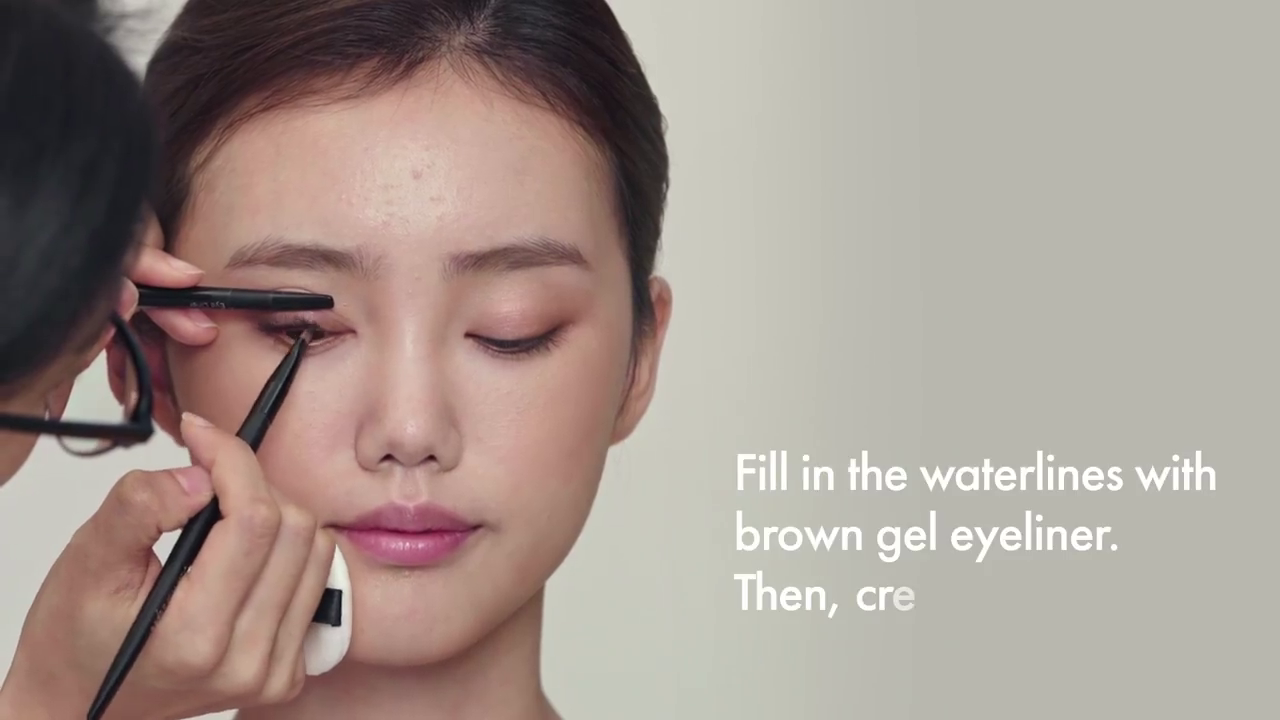 優(yōu)雅裸妝教程圖解 如何畫(huà)裸妝圖解