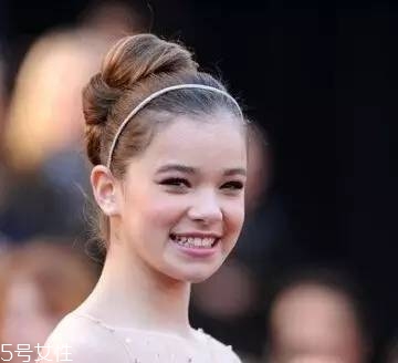 什么發(fā)型顯臉小 百搭顯嫩發(fā)型推薦 什么發(fā)型顯臉小 百搭顯嫩發(fā)型推薦