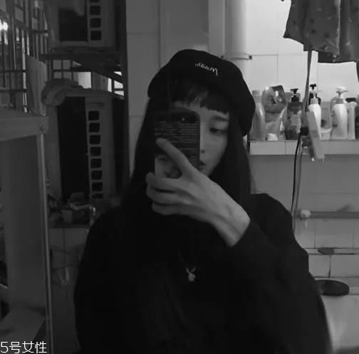 臉上有肉的女生適合什么發(fā)型 遮肉又修飾臉型的發(fā)型 臉上有肉的女生適合什么發(fā)型 遮肉又修飾臉型的發(fā)型