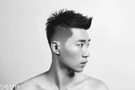 2022年最流行的發(fā)型男 男生劉海這樣弄好看 2022年最流行的發(fā)型男 男生劉海這樣弄好看