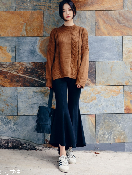 小白鞋有點(diǎn)頂腳怎么辦？小白鞋頂腳的解決方案