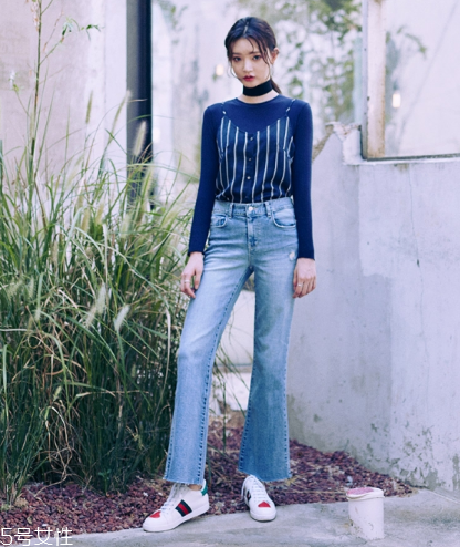 小白鞋有點(diǎn)頂腳怎么辦？小白鞋頂腳的解決方案