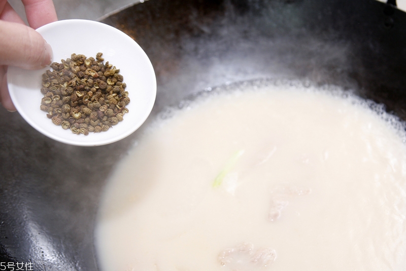 花椒怎么吃 新鮮青花椒怎么吃 花椒怎么吃 新鮮青花椒怎么吃