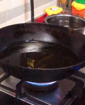 沸騰蝦油放多少？沸騰蝦油什么時(shí)候放