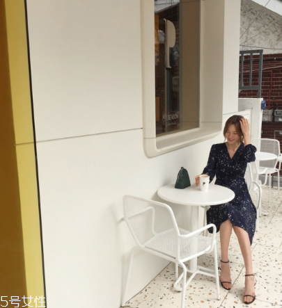 雪紡連衣裙配什么鞋子？雪紡連衣裙搭配鞋子圖片