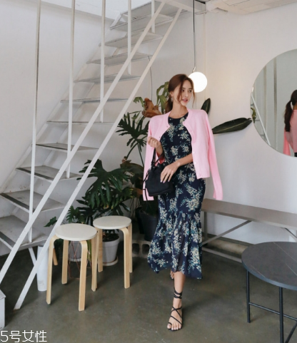 雪紡連衣裙搭配什么外套？雪紡連衣裙搭配外套技巧