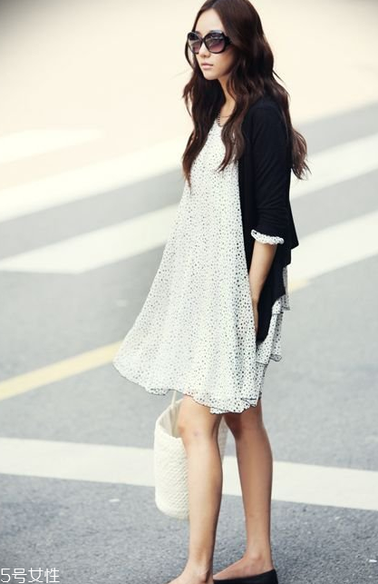 雪紡連衣裙搭配什么外套？雪紡連衣裙搭配外套技巧