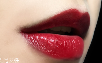 紀(jì)梵希小羊皮307好看嗎 紀(jì)梵?？诩t307適合年齡