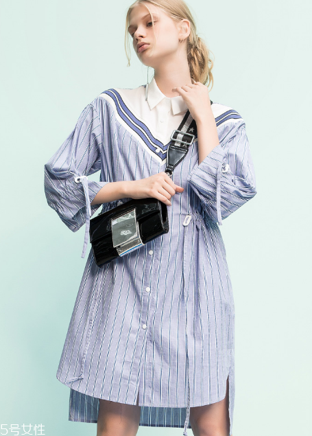 中長款襯衫怎么搭配？中長款襯衫搭配技巧