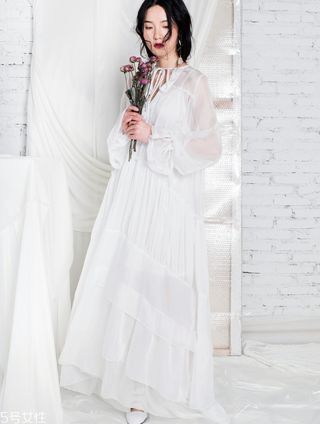 夏天穿什么裙子好看？夏季裙子穿搭圖片