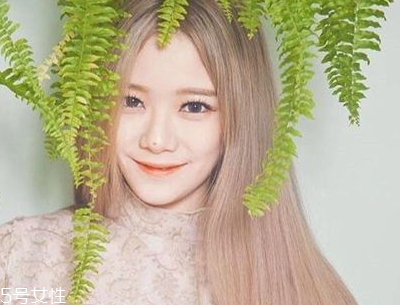 2022年最流行顯白發(fā)色 2022頭發(fā)顏色大全圖片 2022年最流行顯白發(fā)色 2022頭發(fā)顏色大全圖片