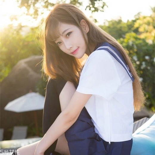 學生染什么顏色的頭發(fā)好看 學生染發(fā)顏色盤點