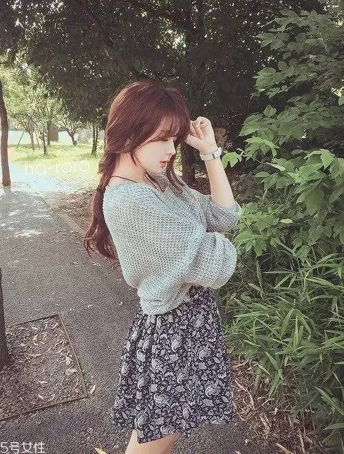 染發(fā)哪個顏色自然 染出來比較自然的發(fā)色顏色 染發(fā)哪個顏色自然 染出來比較自然的發(fā)色顏色