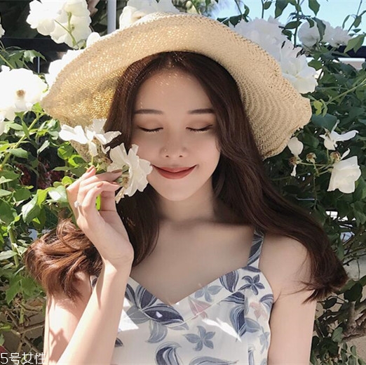 染發(fā)哪個顏色自然 染出來比較自然的發(fā)色顏色 染發(fā)哪個顏色自然 染出來比較自然的發(fā)色顏色