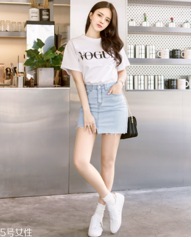 小白鞋放黃了怎么辦？小白鞋放黃了這樣洗