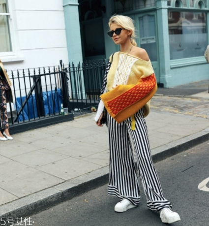 小白鞋沾墨水了怎么辦？小白鞋上的墨水去除方法