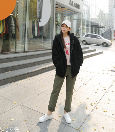 小白鞋鞋帶臟了怎么辦？小白鞋鞋帶的清洗方法