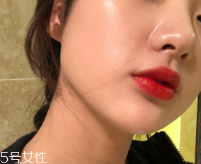 阿瑪尼405容易掉色嗎 阿瑪尼紅管405真實顏色 阿瑪尼405容易掉色嗎 阿瑪尼紅管405真實顏色