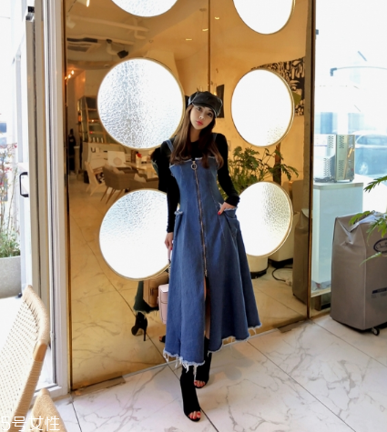 牛仔連衣裙配什么鞋？牛仔連衣裙搭配鞋子圖片