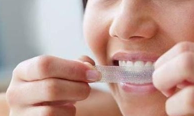 牙貼可以咽口水嗎？貼牙貼流口水怎么辦？