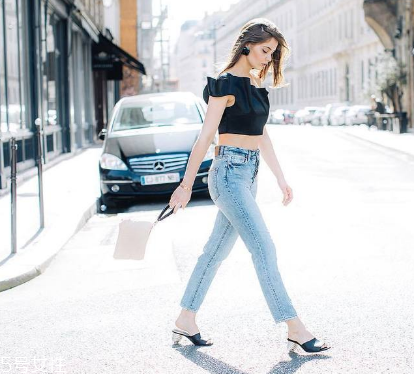 直筒身材女生怎么搭配？直筒身材女生搭配技巧