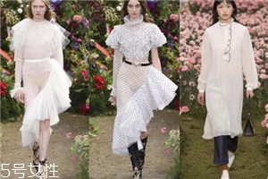 連衣裙如何穿更有氣質(zhì)？連衣裙穿搭推薦