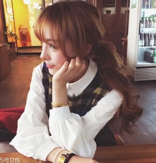 空氣劉海怎么剪好看 空氣劉海剪法教程 空氣劉海怎么剪好看 空氣劉海剪法教程