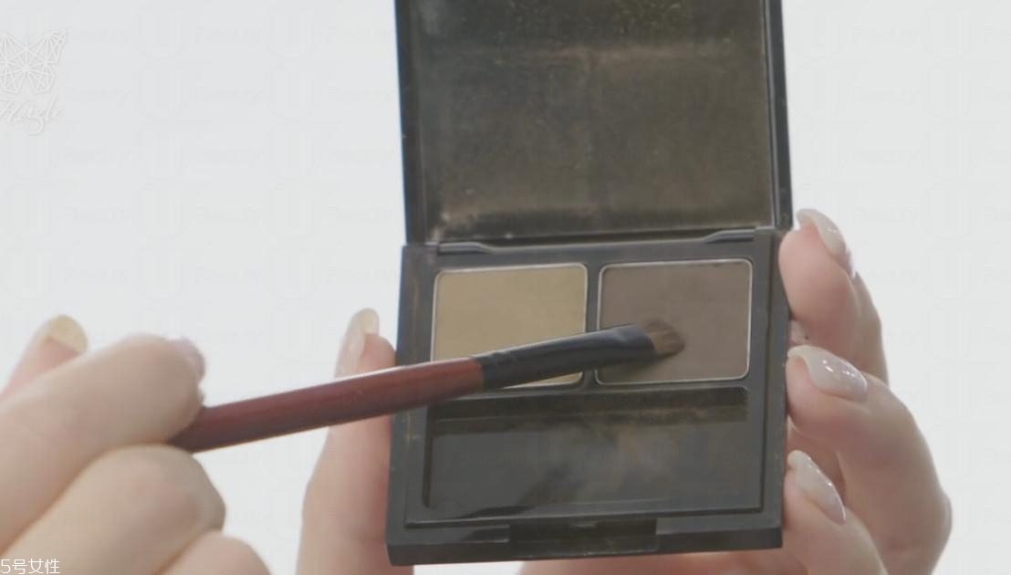 優(yōu)雅氣質(zhì)妝容教程 氣質(zhì)典雅妝容教學(xué) 優(yōu)雅氣質(zhì)妝容教程 氣質(zhì)典雅妝容教學(xué)