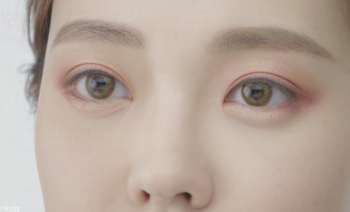 優(yōu)雅氣質(zhì)妝容教程 氣質(zhì)典雅妝容教學(xué) 優(yōu)雅氣質(zhì)妝容教程 氣質(zhì)典雅妝容教學(xué)