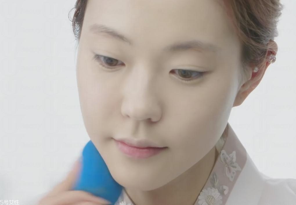 優(yōu)雅氣質(zhì)妝容教程 氣質(zhì)典雅妝容教學(xué) 優(yōu)雅氣質(zhì)妝容教程 氣質(zhì)典雅妝容教學(xué)