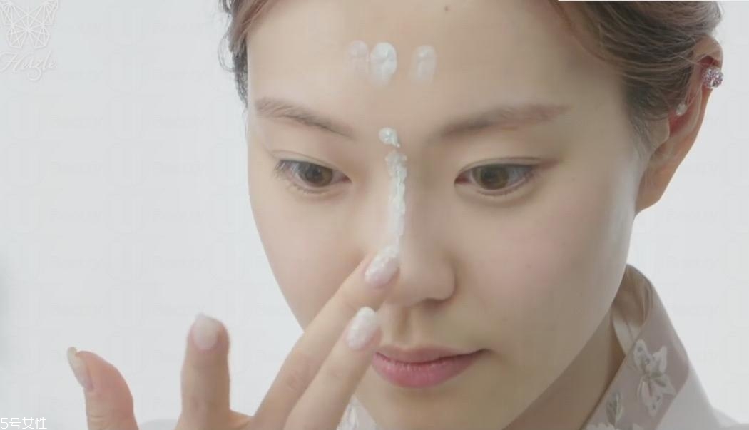 優(yōu)雅氣質(zhì)妝容教程 氣質(zhì)典雅妝容教學(xué) 優(yōu)雅氣質(zhì)妝容教程 氣質(zhì)典雅妝容教學(xué)