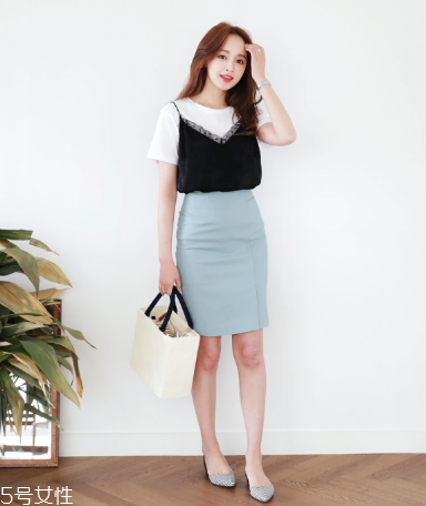 高腰短裙怎么搭配上衣？高腰短裙搭配上衣圖片