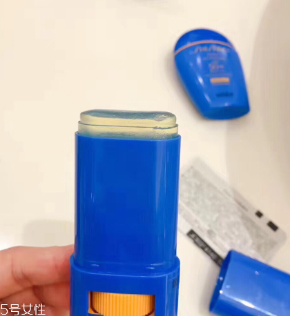 資生堂新艷陽(yáng)果凍防曬棒好不好用 資生堂2018防曬黑科技