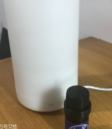 玫瑰精油可以去斑嗎？玫瑰精油怎么祛斑