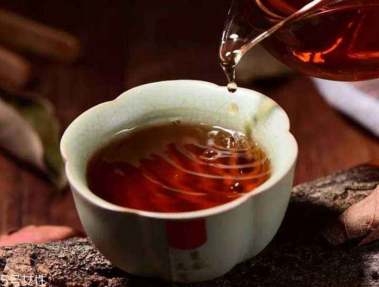 紅茶會解藥嗎？吃藥能喝紅茶嗎？