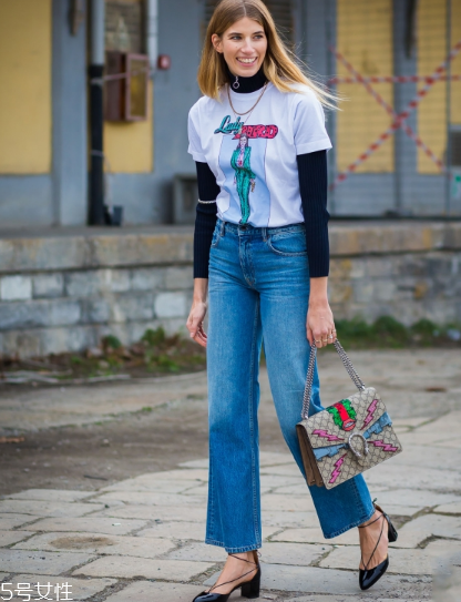 白色t恤配什么褲子？白色t恤搭配褲子圖片