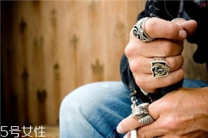 king baby是奢侈品嗎？king baby算不算奢侈品