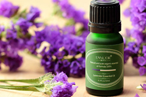 玫瑰精油和薰衣草精油可以一起用嗎？怎么混合